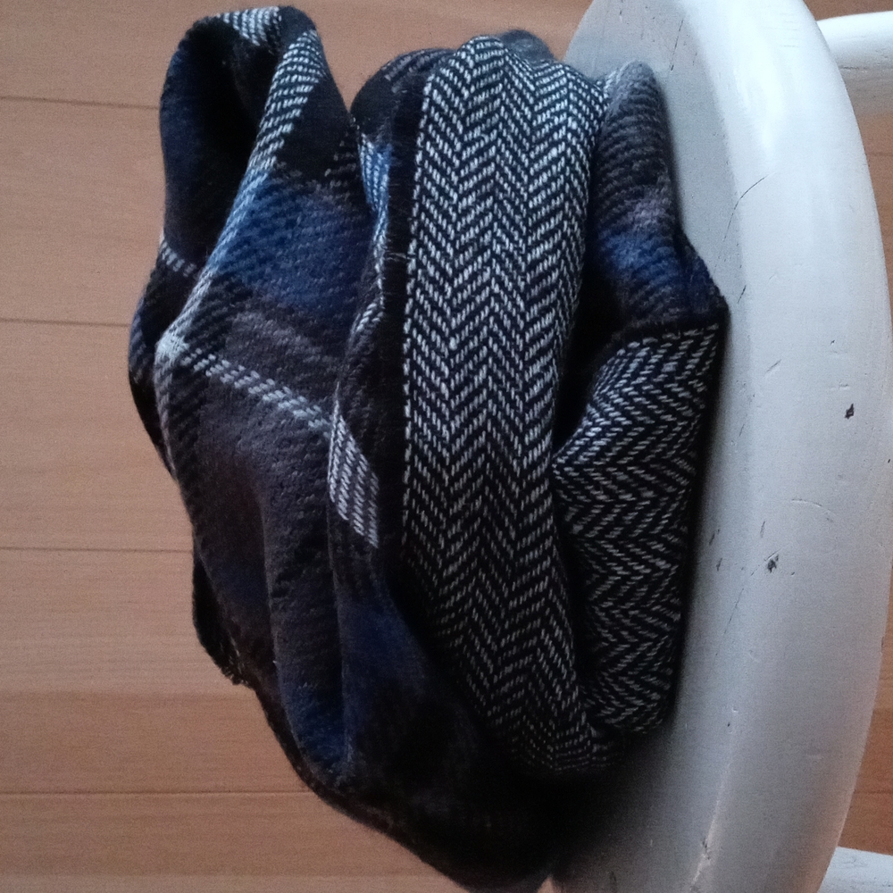 Womens Infinity scarf.  Herringbone/Plaid Reversible